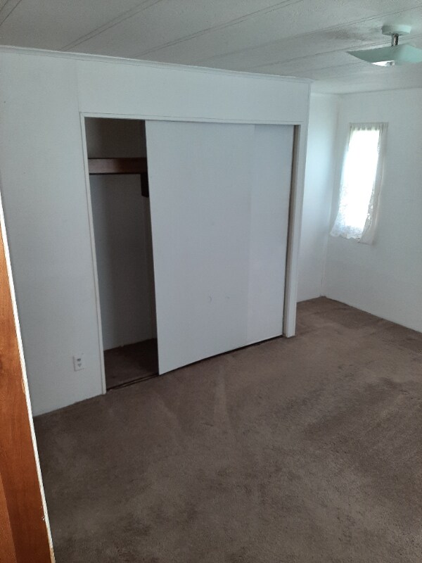 Building Photo - 5006 Willow Run Dr