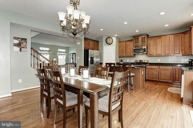 Foto del edificio - 4323 Wisley Turn