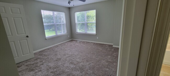 Dormitorio principal - 513 N Tratt St