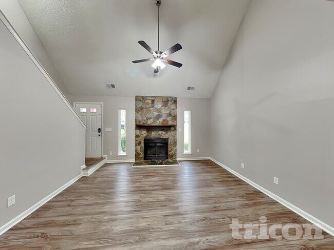 Foto del edificio - 6000 Whitewater Dr