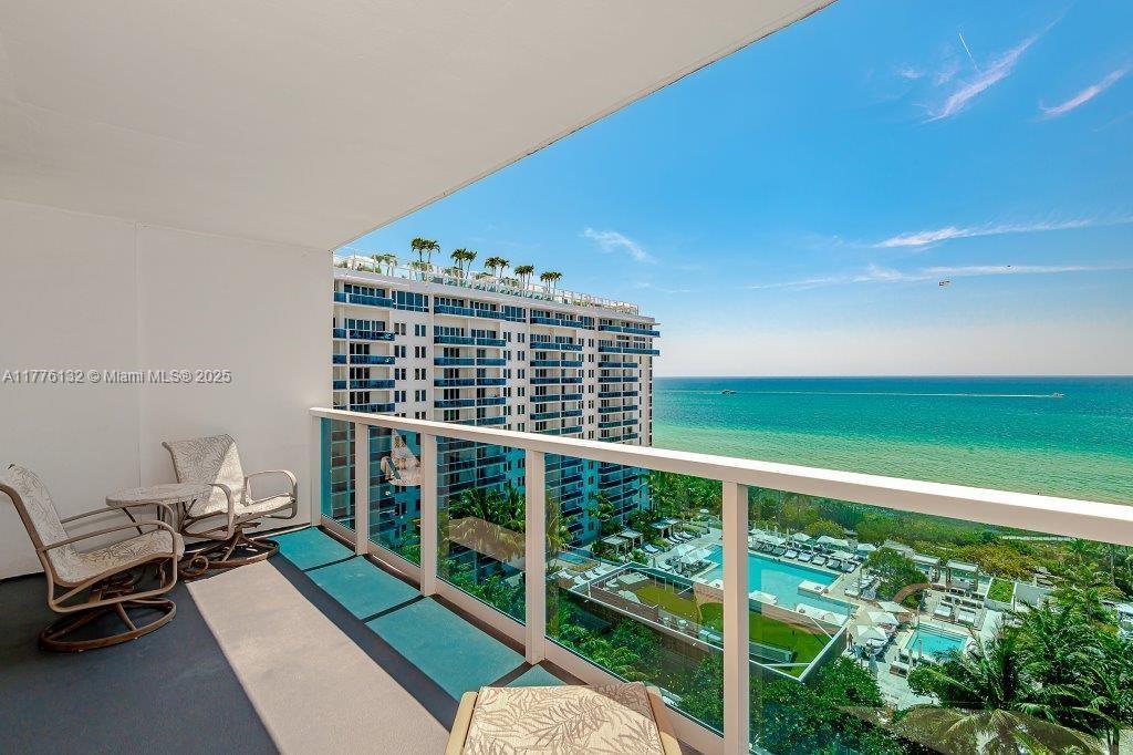 Foto principal - 2301 Collins Ave