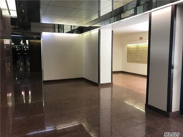 Foto del edificio - 94-11 60th Ave