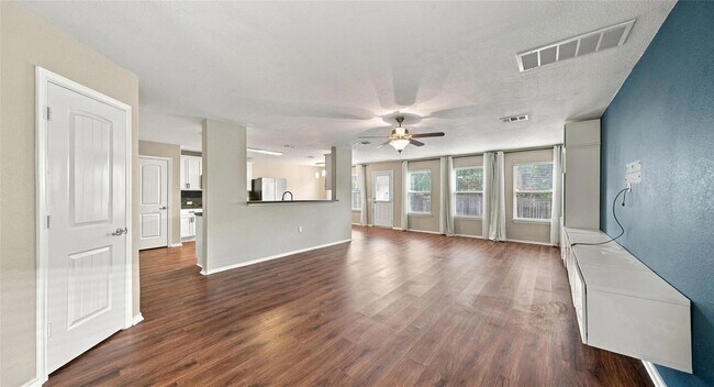 Foto del edificio - 7224 Crestone Rd