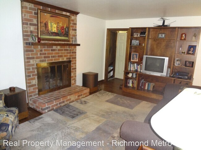 Building Photo - 3 br, 2.5 bath House - 10232 Acworth Dr