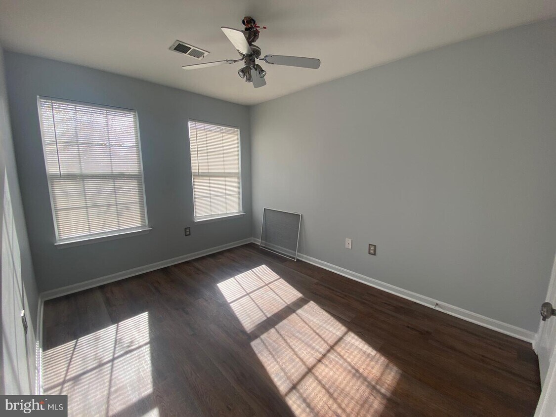 6660-roderick-loop-gainesville-va-20155-townhome-rentals-in