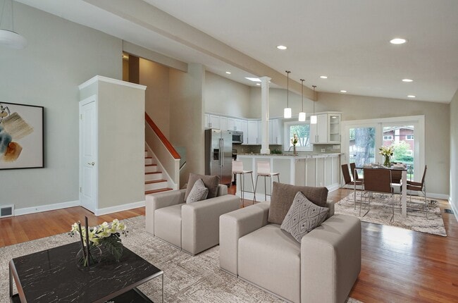 Building Photo - 2743 Virginia Ln