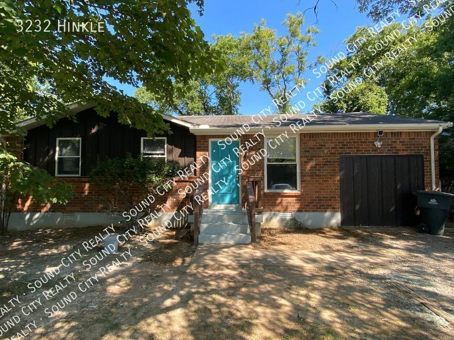 Primary Photo - RENOVATED 3 bedroom/2 bath brick ranch w/ ...