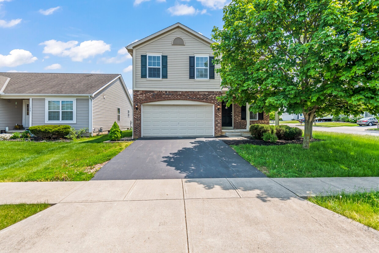 136 Poe Avenue House Rental in Lithopolis, OH