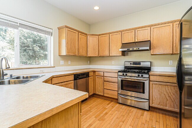 Foto del edificio - **Beautiful 4 Bedroom Home in Prime Bothell Location!** Available NOW for RENT