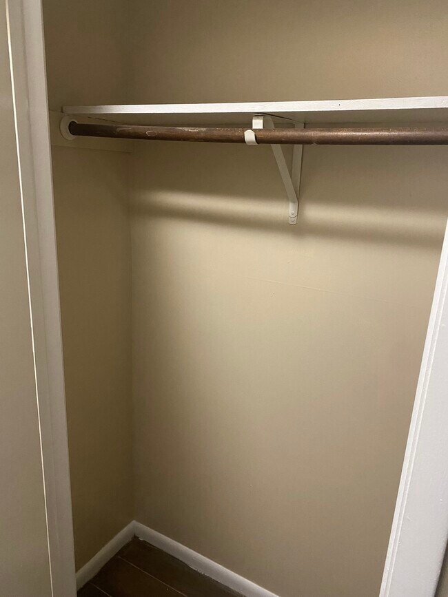 Foto del edificio - 5486 Pinehaven Ct