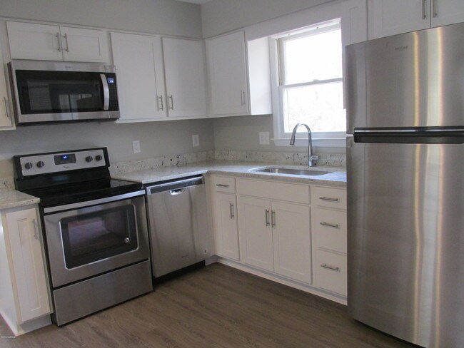 Building Photo - 135 Conch Ct