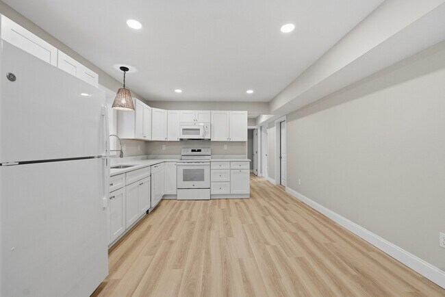 Foto del edificio - 104 Hilltop Dr