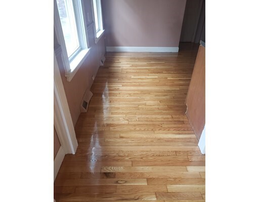 Foto del edificio - 87 W Boylston St