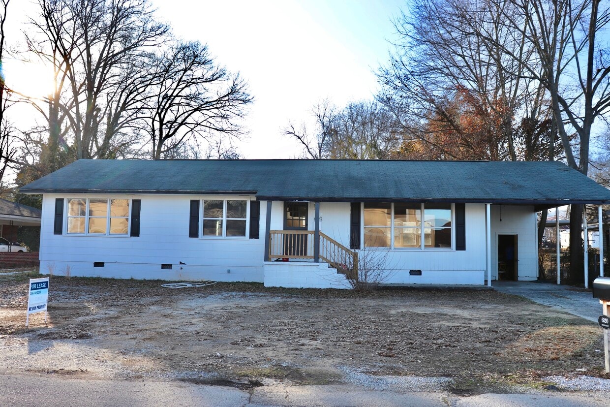 Primary Photo - 620 Monger St