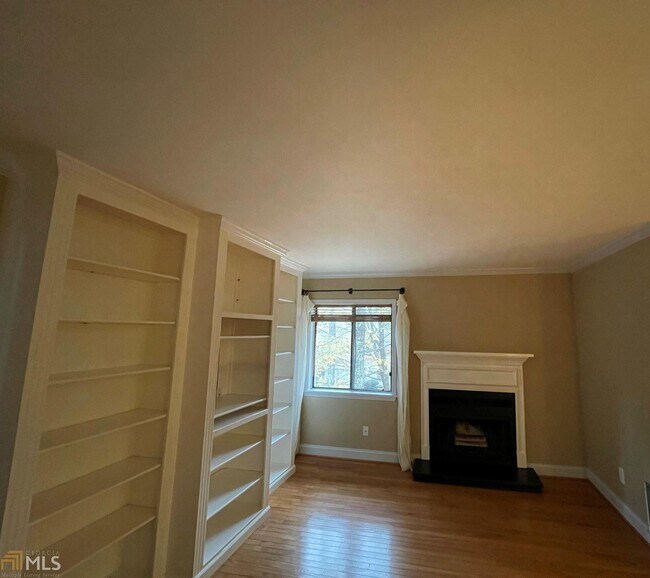 Foto del edificio - 4005 Wingate Way