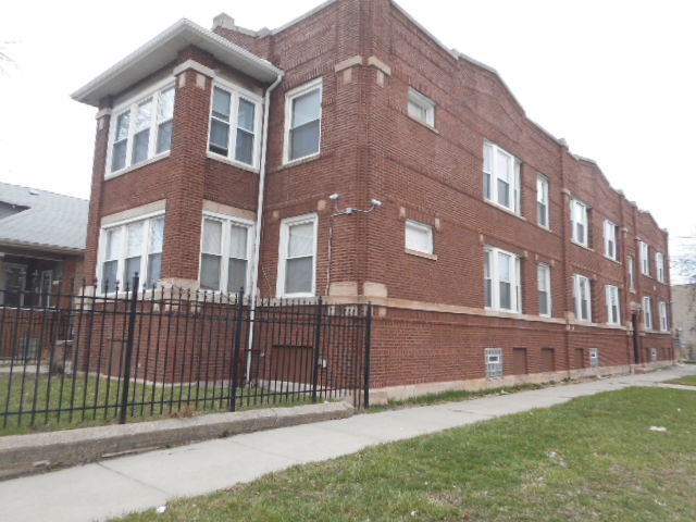 Primary Photo - 8057 S Elizabeth St