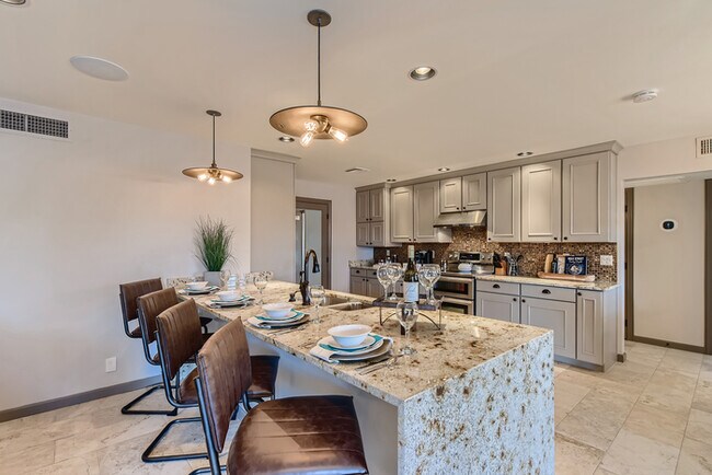 Foto del edificio - The Bridle is Right