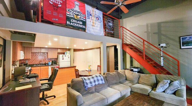 Foto del edificio - 211 E Ohio St