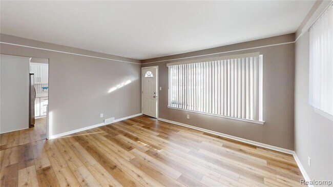 Foto del edificio - 1177 Connie Ave