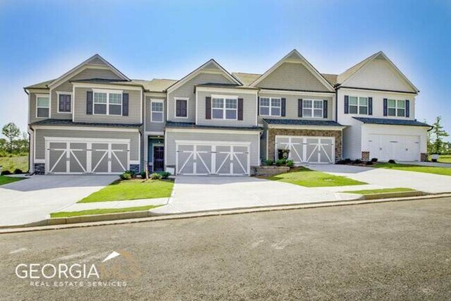 Foto del edificio - Prime Newnan Location! 2023 build, 3 bedroom townhome within walking distance to Downtown, The LI...