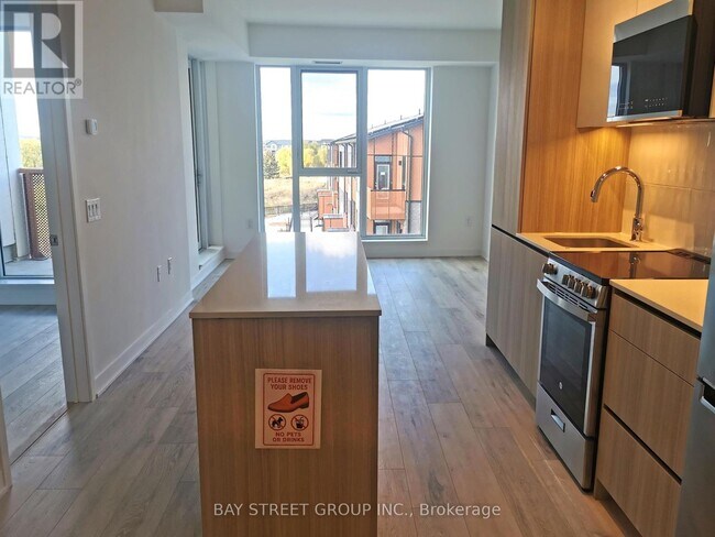 Photo du bâtiment - 20 All Nations Dr