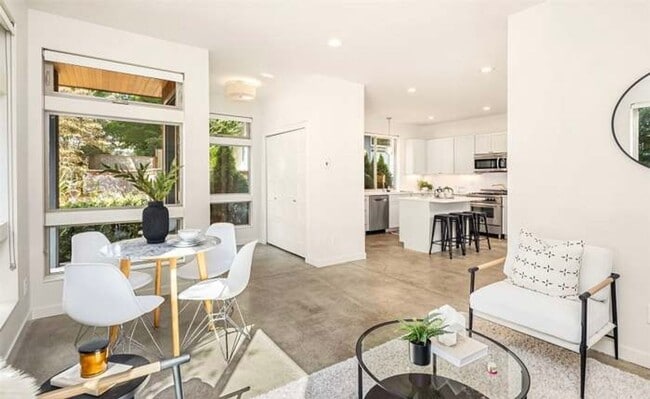 Building Photo - Contemporary 3-Bedroom Queen Anne Townhome with Rooftop Deck and City Views