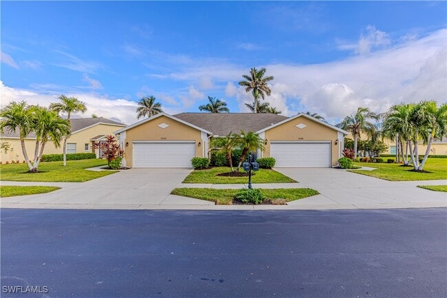 Building Photo - 5595 Greenwood Cir