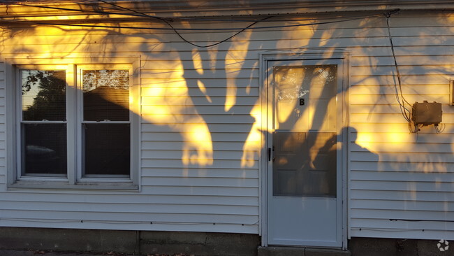 Building Photo - 208 Herbert Ave