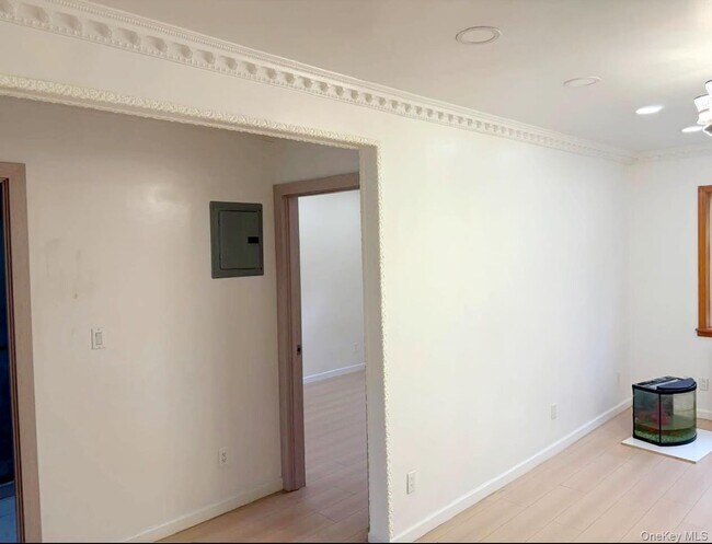 Foto del edificio - 108-23 64th Ave