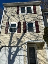 Building Photo - 16 Ledgecrest Dr