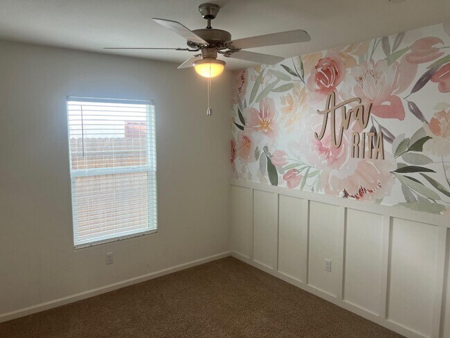 Foto del edificio - 5545 W Saginaw Way