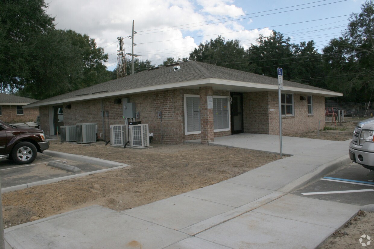 Foto del edificio - Colton Meadow Apartments