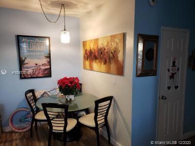 Foto del edificio - 7625 Harding Ave