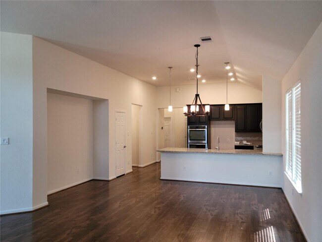 Building Photo - 1128 Swinford Ct