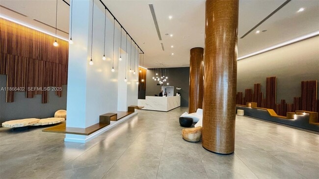 Building Photo - 350 S Miami Ave