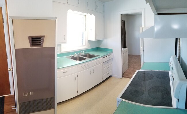 Foto del edificio - 429 E Pine St