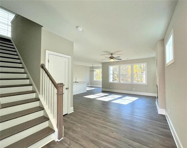 Building Photo - 661 Crosshaven Dr