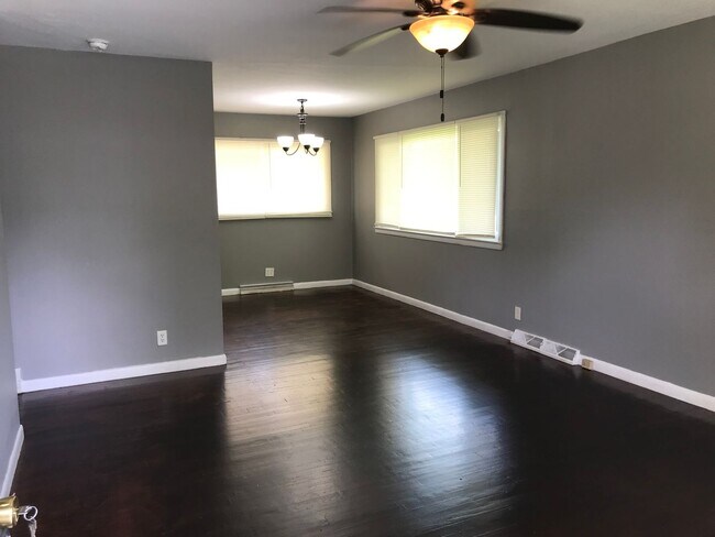 Building Photo - Lawrence Twp - 3 bedroom home