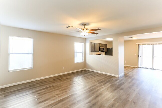 Building Photo - 2519 W Romley Rd