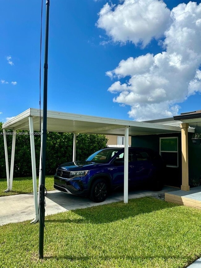 Foto del edificio - 651 E 38th St