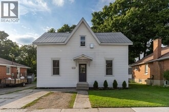 Building Photo - 276 Edward St