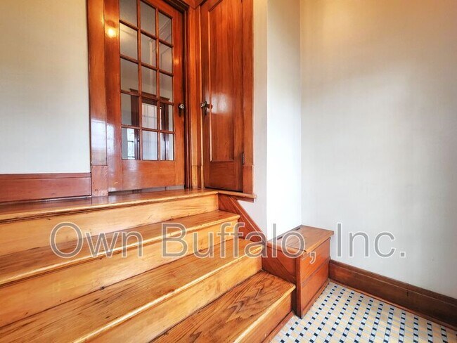 Building Photo - 4030 Bailey Ave