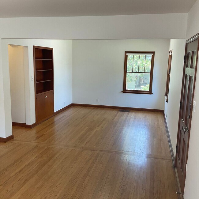 Foto del edificio - Grand (262-260) North