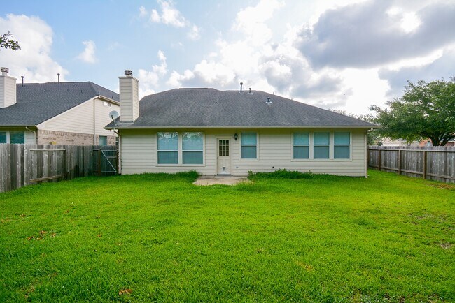 Foto del edificio - 21503 Round Creek Ct