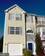 Building Photo - 401 Donelson Loop