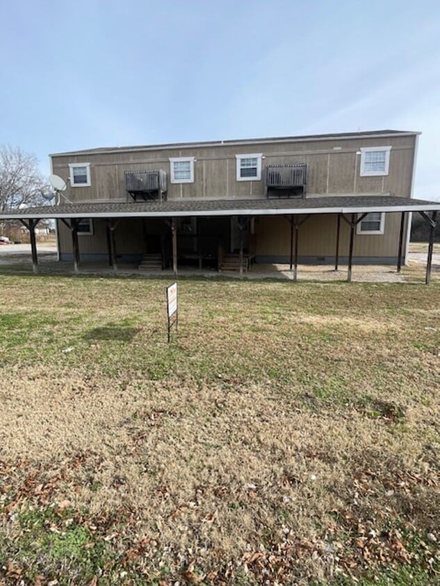 Primary Photo - 940 N ROSS