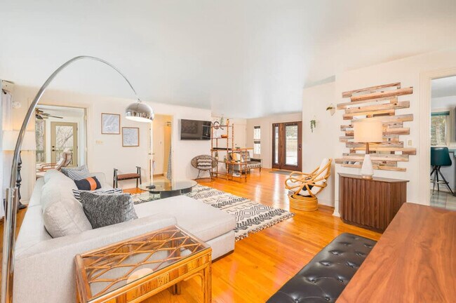 Foto del edificio - 1500 Palisades Dr