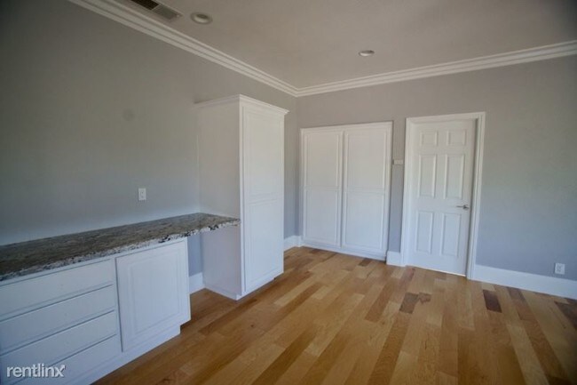 Foto del edificio - 1 br, 1 bath Apartment - 1162 Dallas Rd