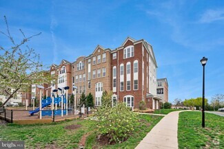 Building Photo - 20661 Sibbald Square