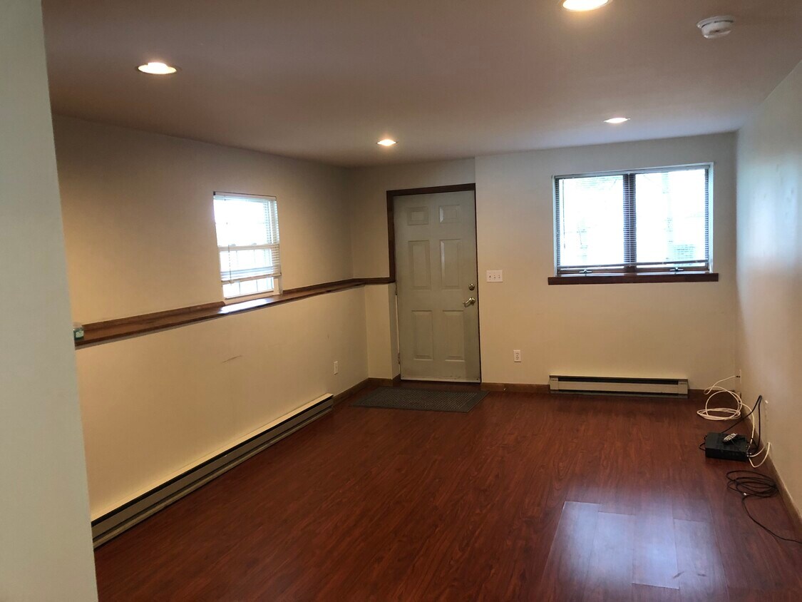 Foto principal - 5 Birch Ln